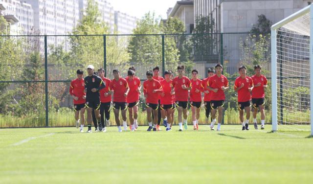 开云中国官网-U22国青开启集训防线一出一进 3场热身将战大连人